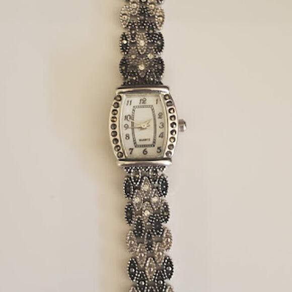 M.Z. Berger Women's Watch WS01 Silver Tone and Black Band Running - Picture 3 of 7